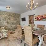 בית נופש Lapis *