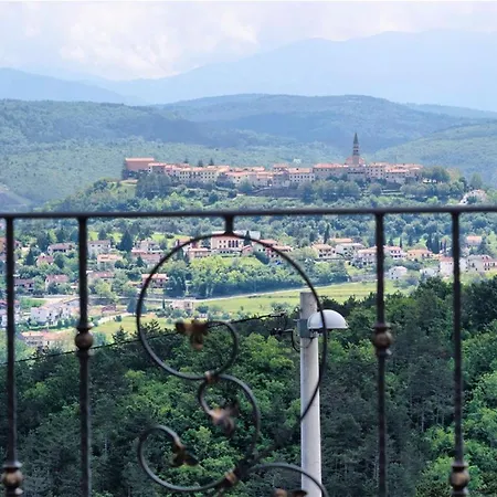 Lapis - Happy Villa Buzet